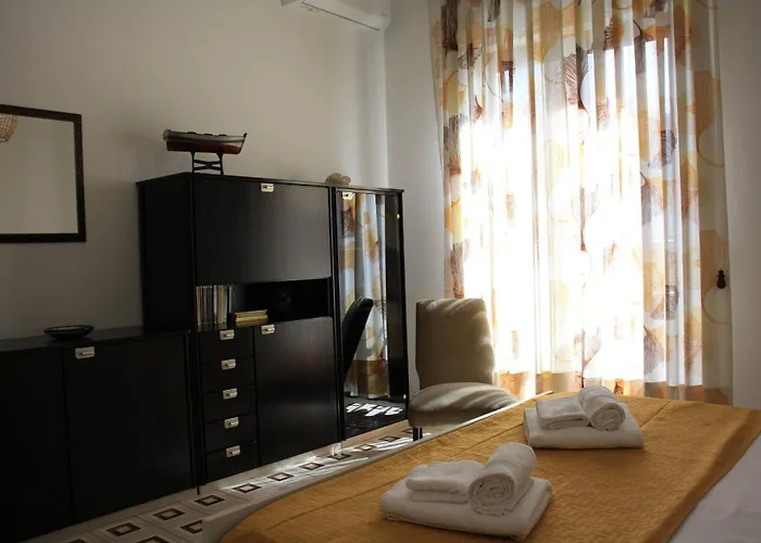 Archimede Lounge דירה צ'פאלו