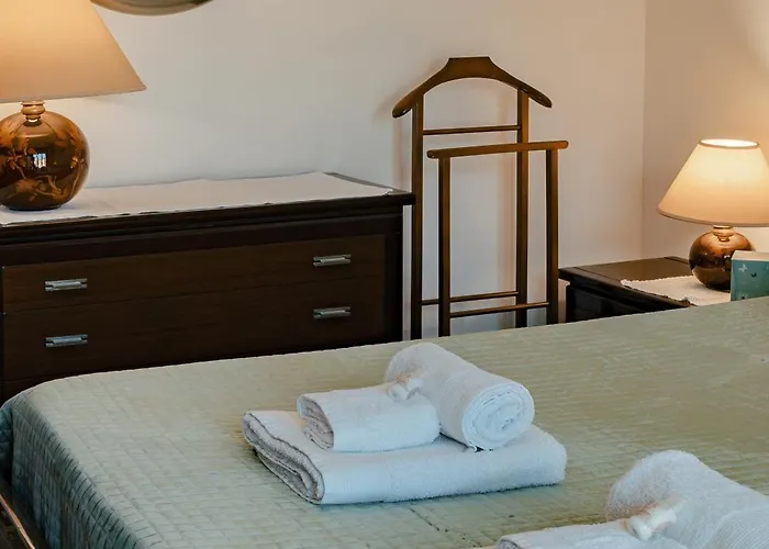 Archimede Lounge * צ'פאלו