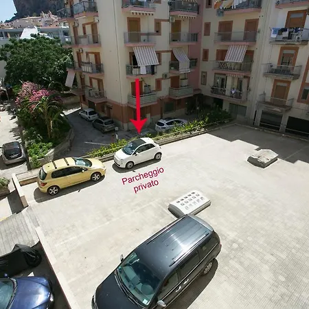 Archimede Lounge شقة تْشيفالو